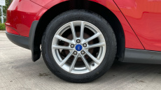 Ford Focus 1.0 EcoBoost 125 Zetec 5dr Petrol Hatchback